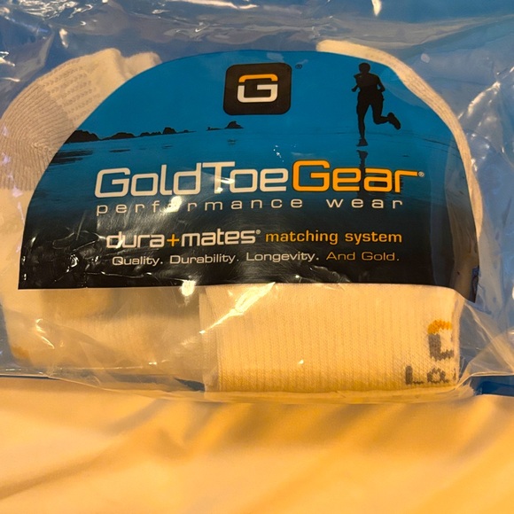 Gold Toe Gear Men's Athletic White Socks 3 pair Never Worn - Picture 1 of 1